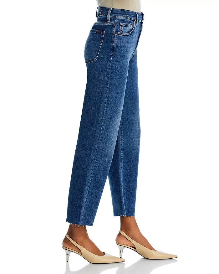 Alexa Cropped
