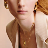 Petal Pendant Medium - Gold