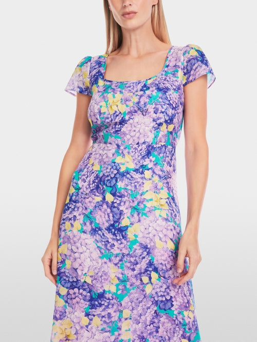 Fitted floral print midi dress